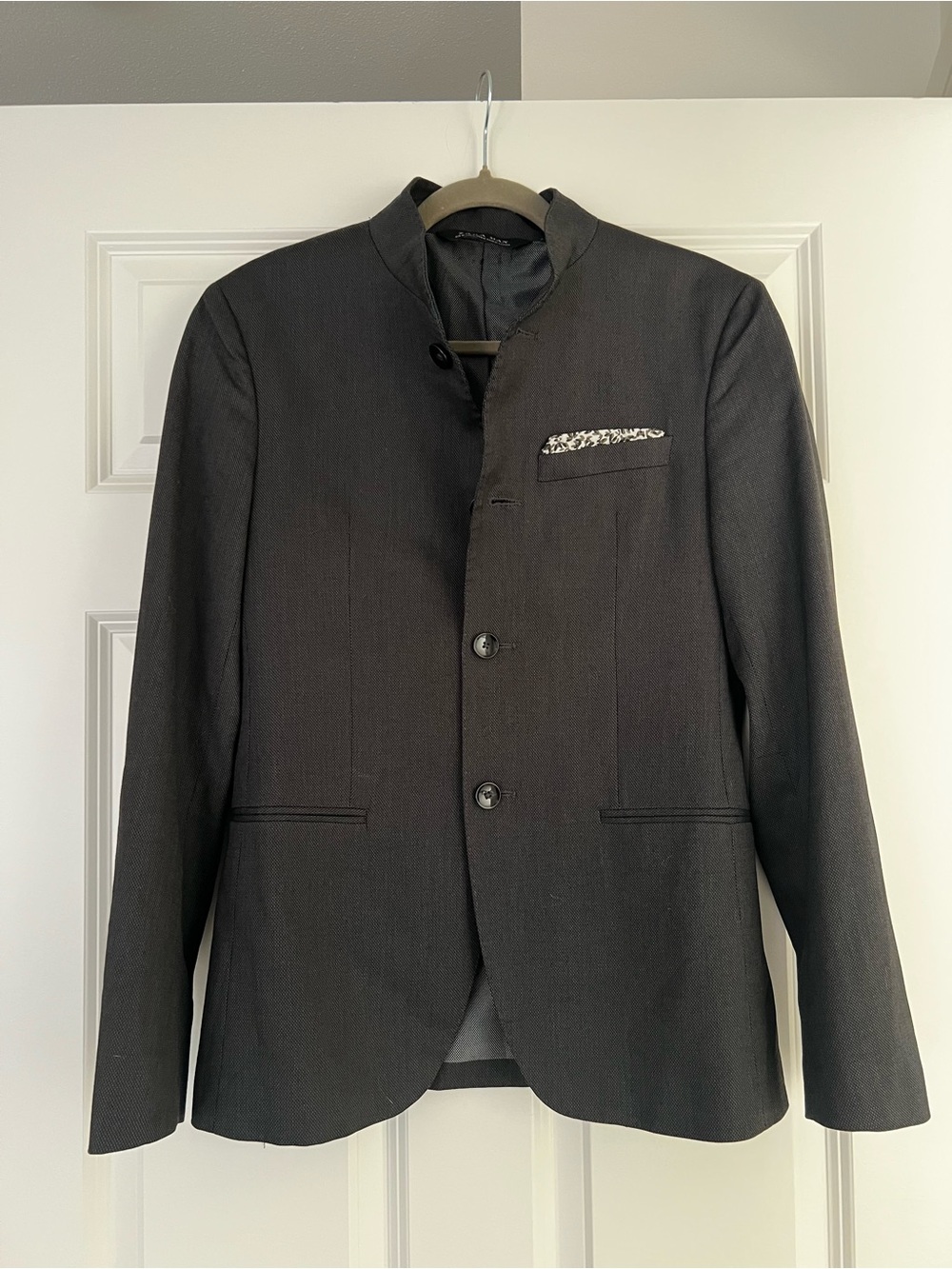 Men's Dark Grey Mandarin Collar Blazer - Picture 1 of 6